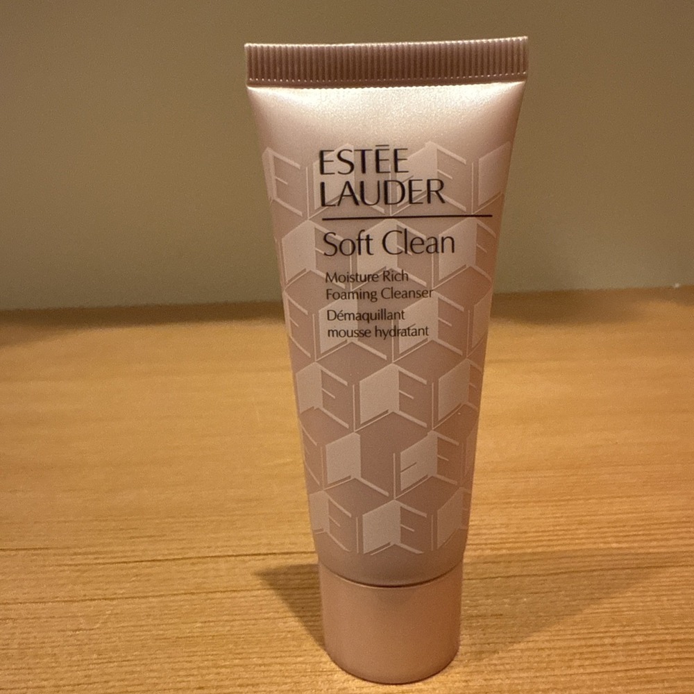 Estee Lauder Soft Clean Rich Foaming Cleanser 30 ml/1 oz Travel Size New